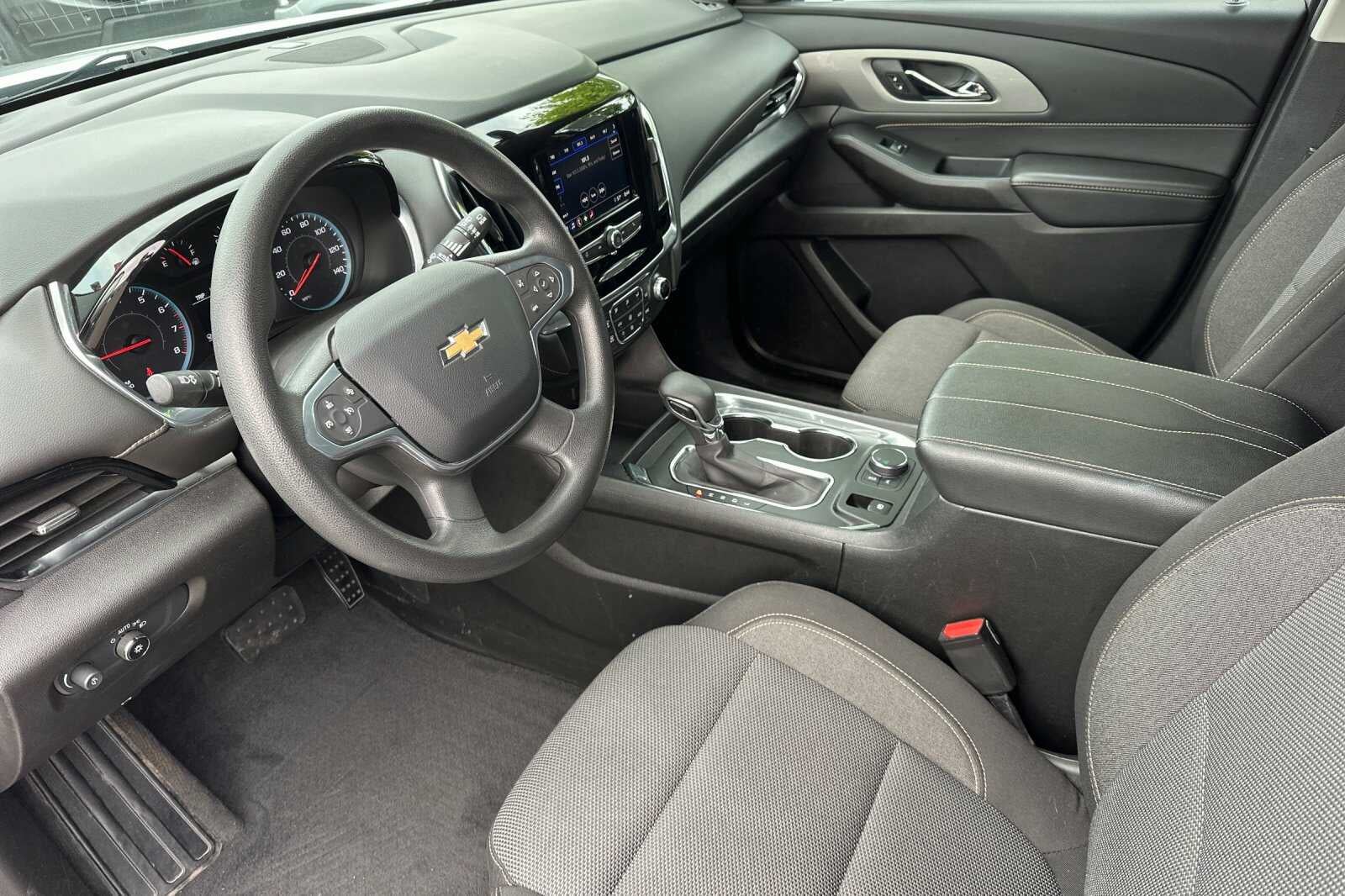 2021 Chevrolet Traverse LS