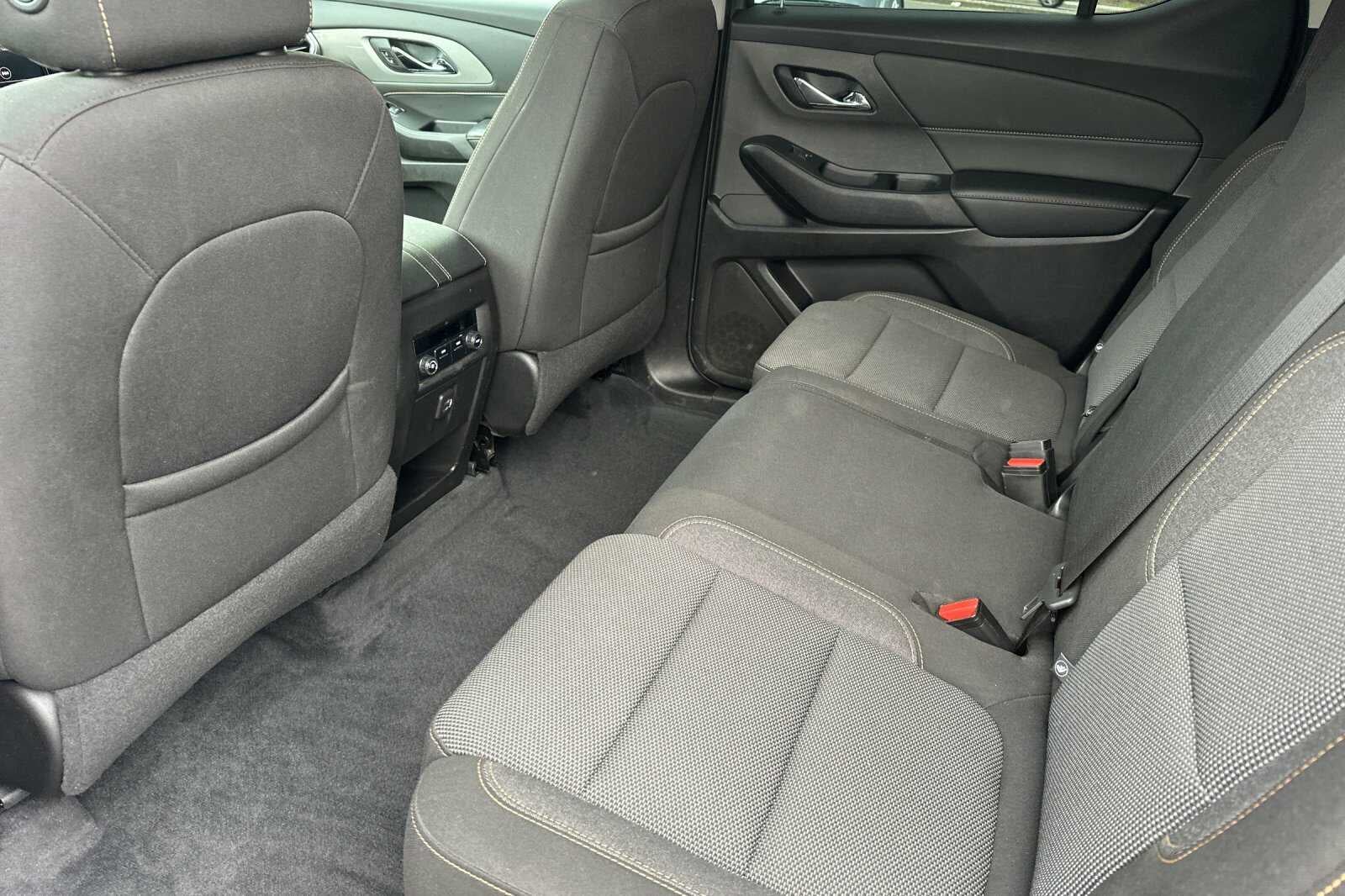 2021 Chevrolet Traverse LS