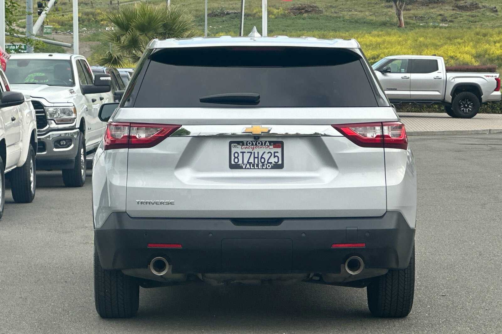 2021 Chevrolet Traverse LS