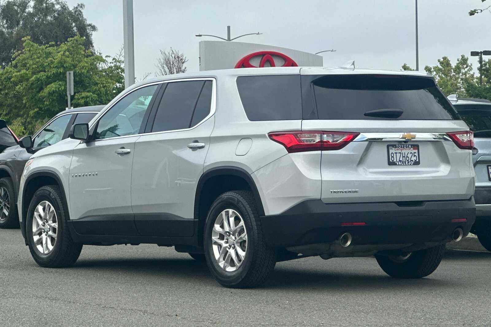 2021 Chevrolet Traverse LS