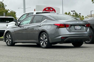 2022 Nissan Altima 2.5 SV