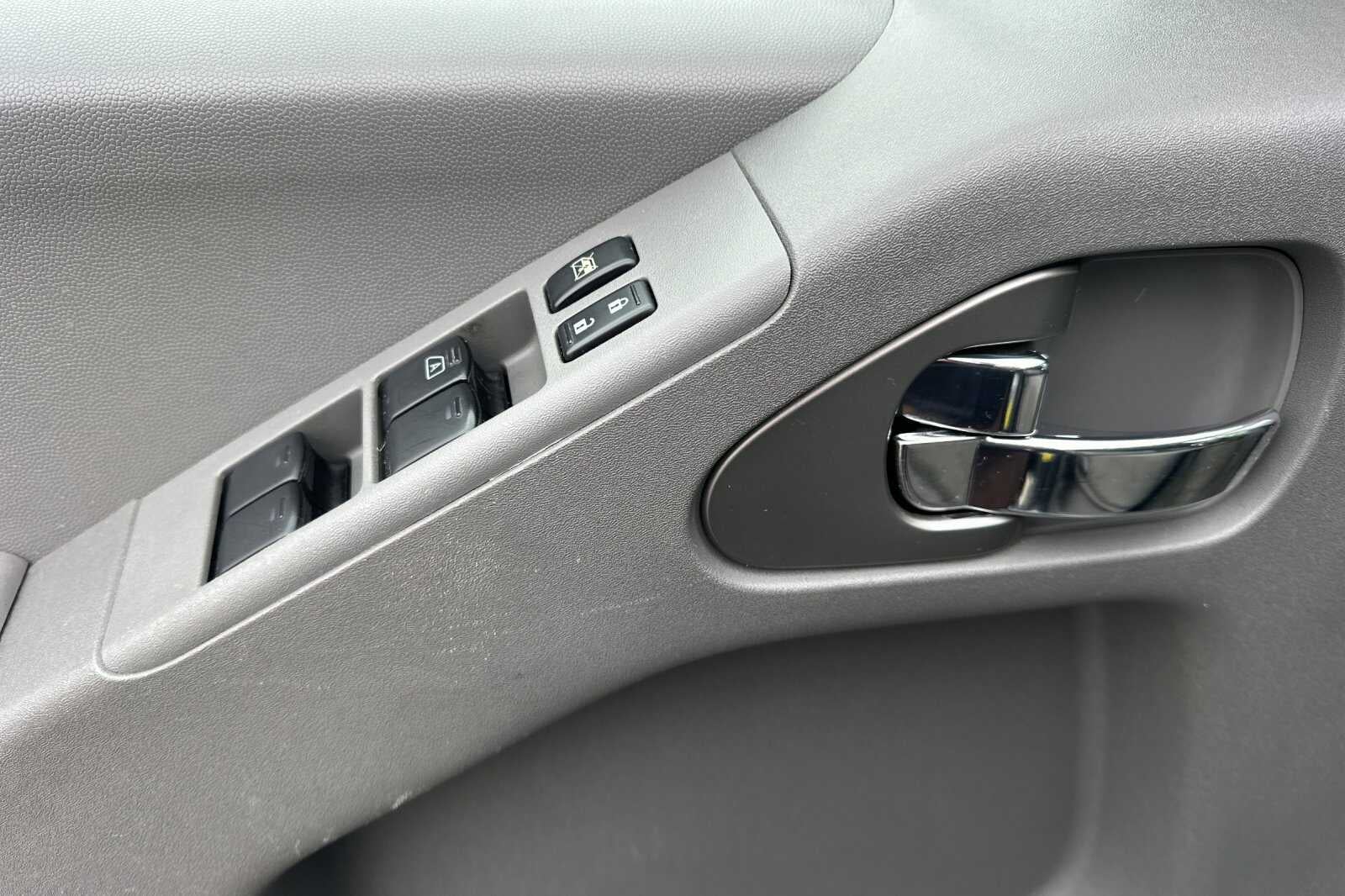 2018 Nissan Frontier SV V6