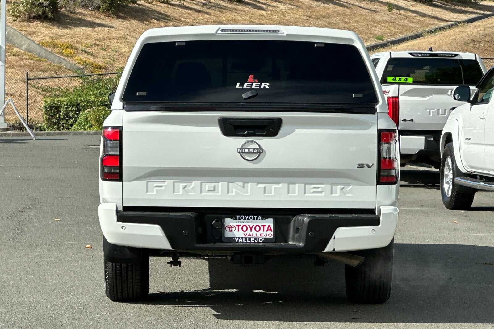 2023 Nissan Frontier SV