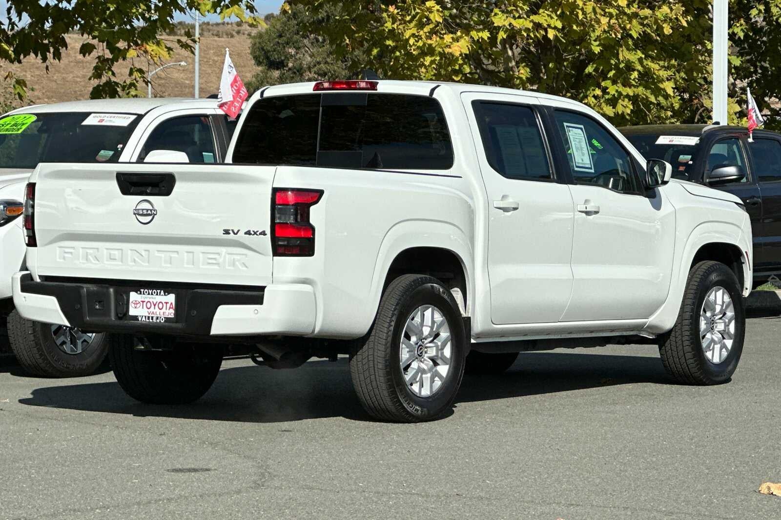 2024 Nissan Frontier SV
