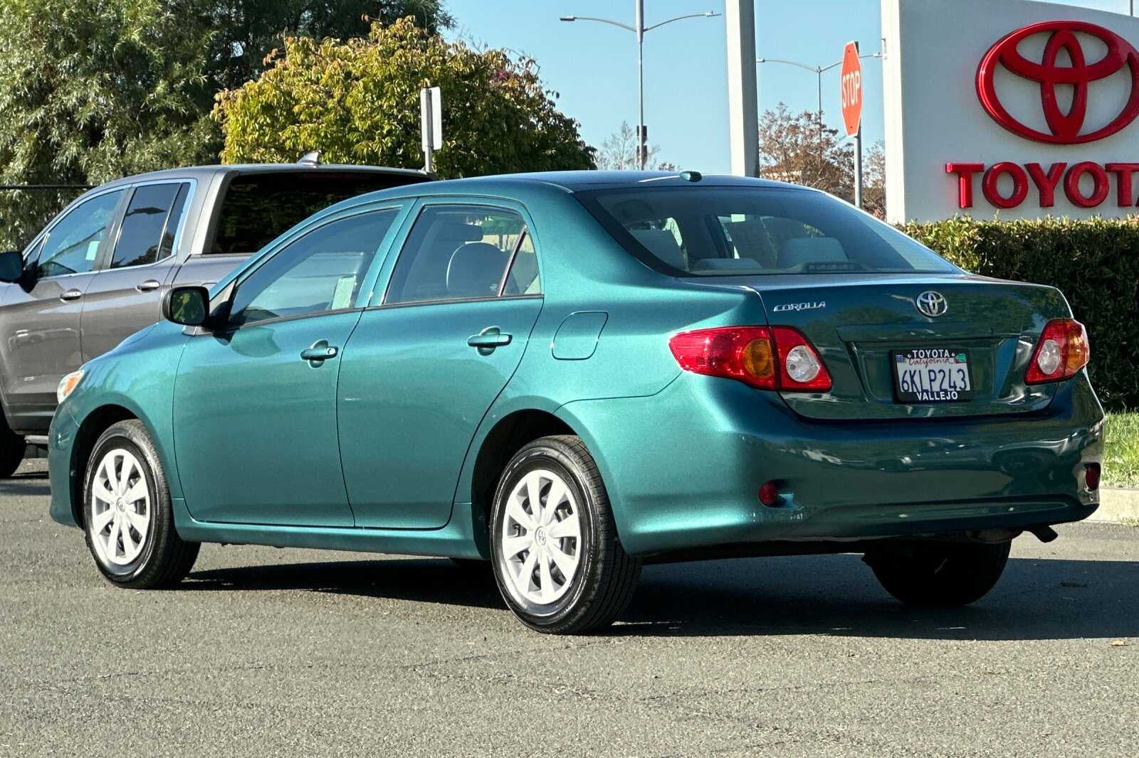 2010 Toyota Corolla 4D Sedan