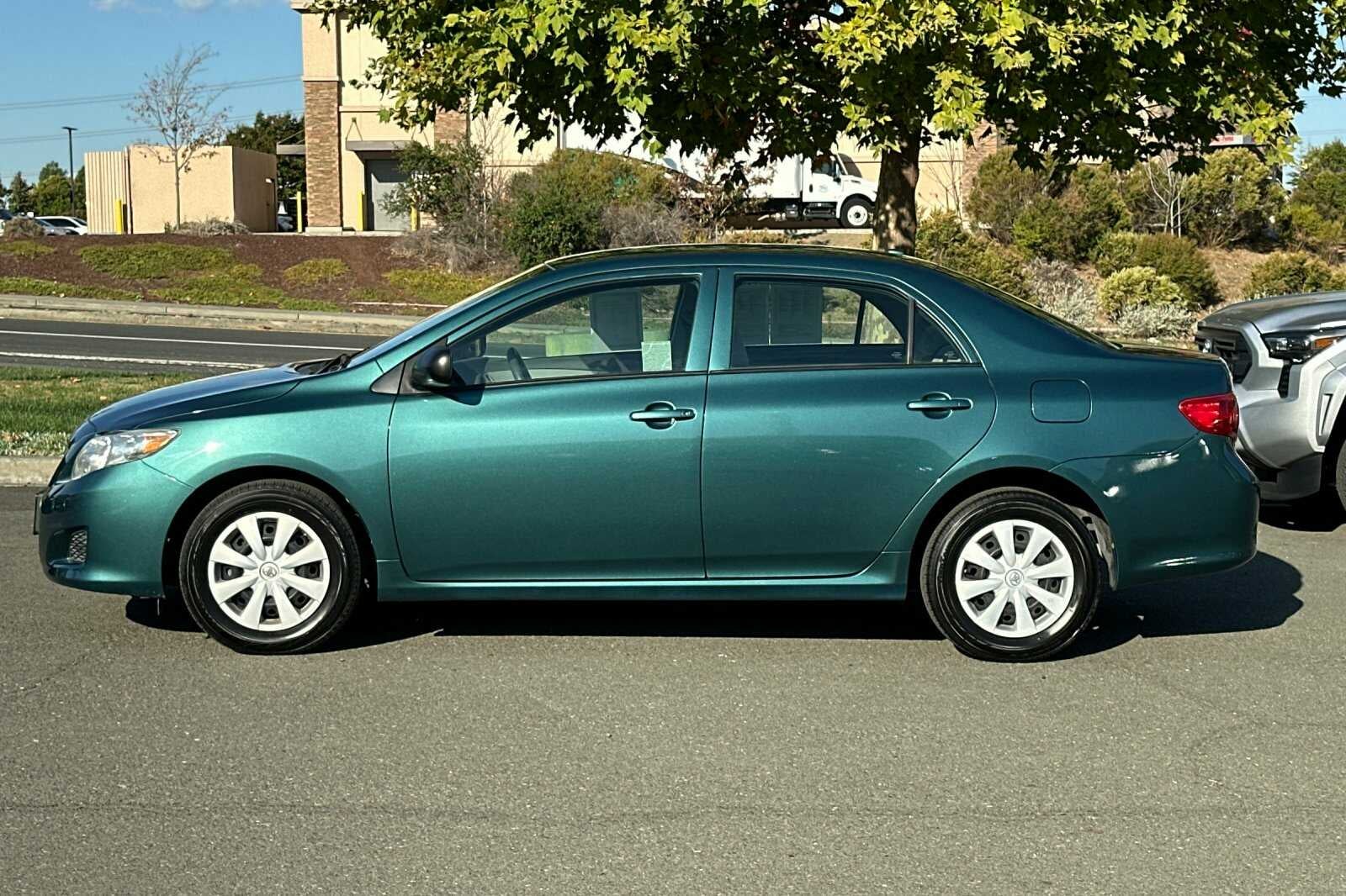 2010 Toyota Corolla 4D Sedan