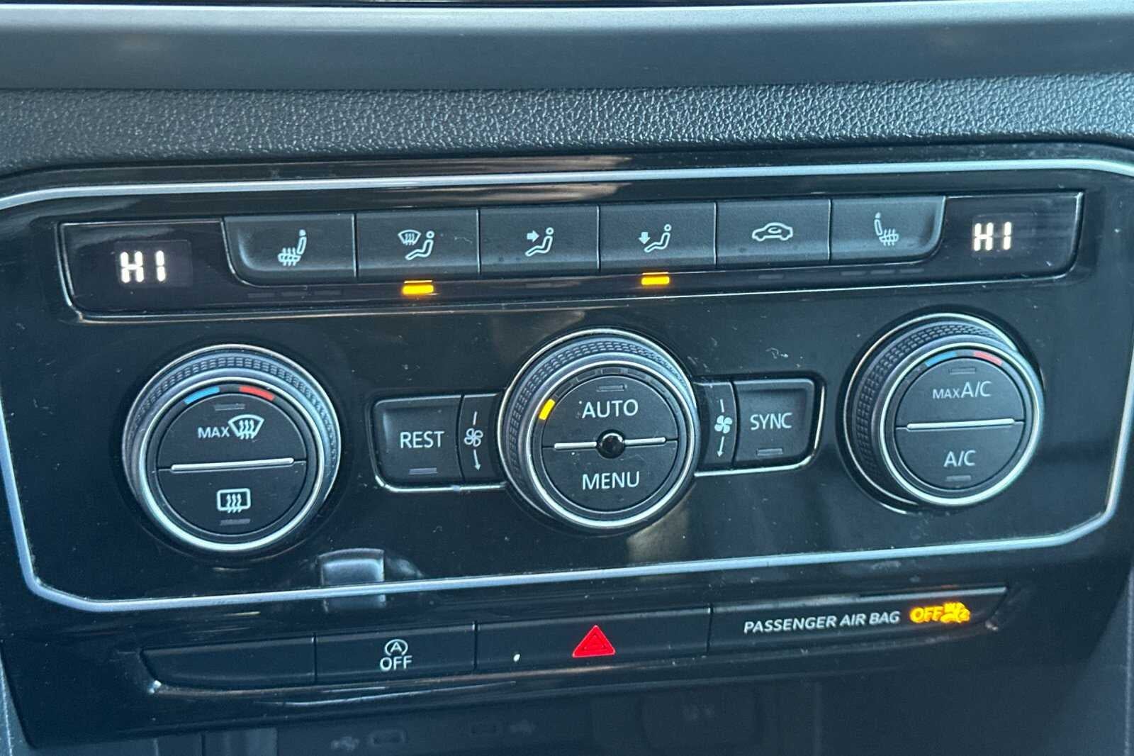 2022 Volkswagen Atlas 2.0T SE w/Technology