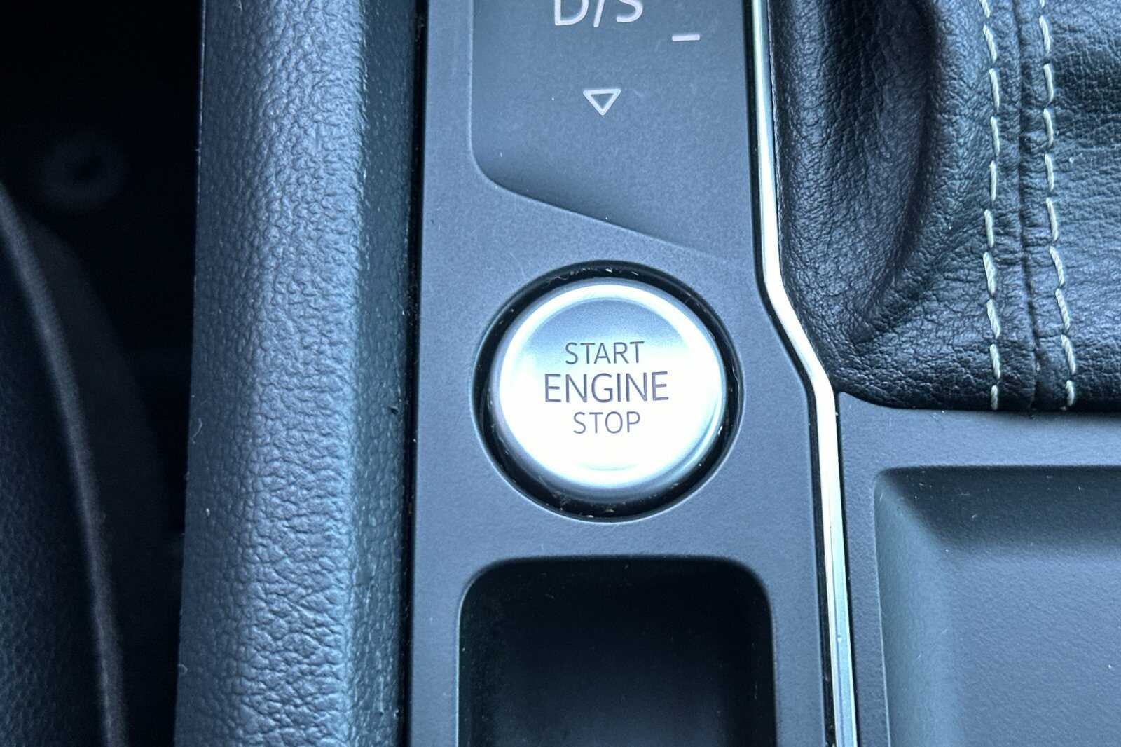 2022 Volkswagen Atlas 2.0T SE w/Technology