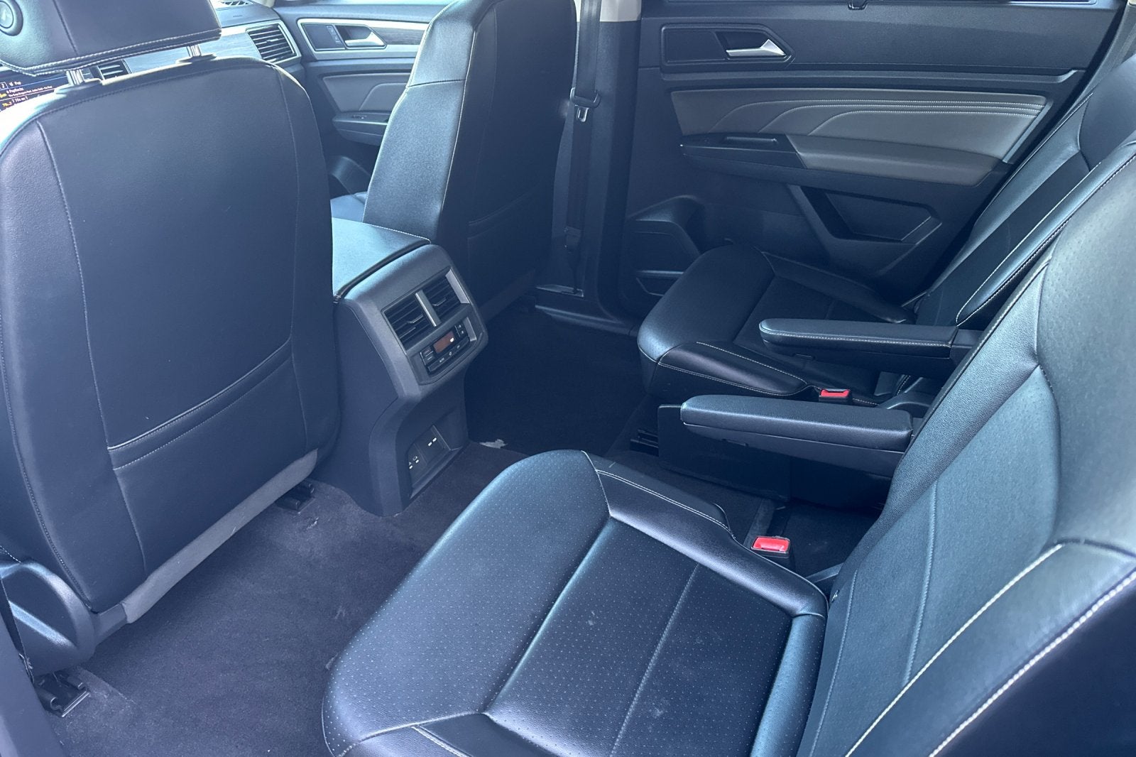 2022 Volkswagen Atlas 2.0T SE w/Technology