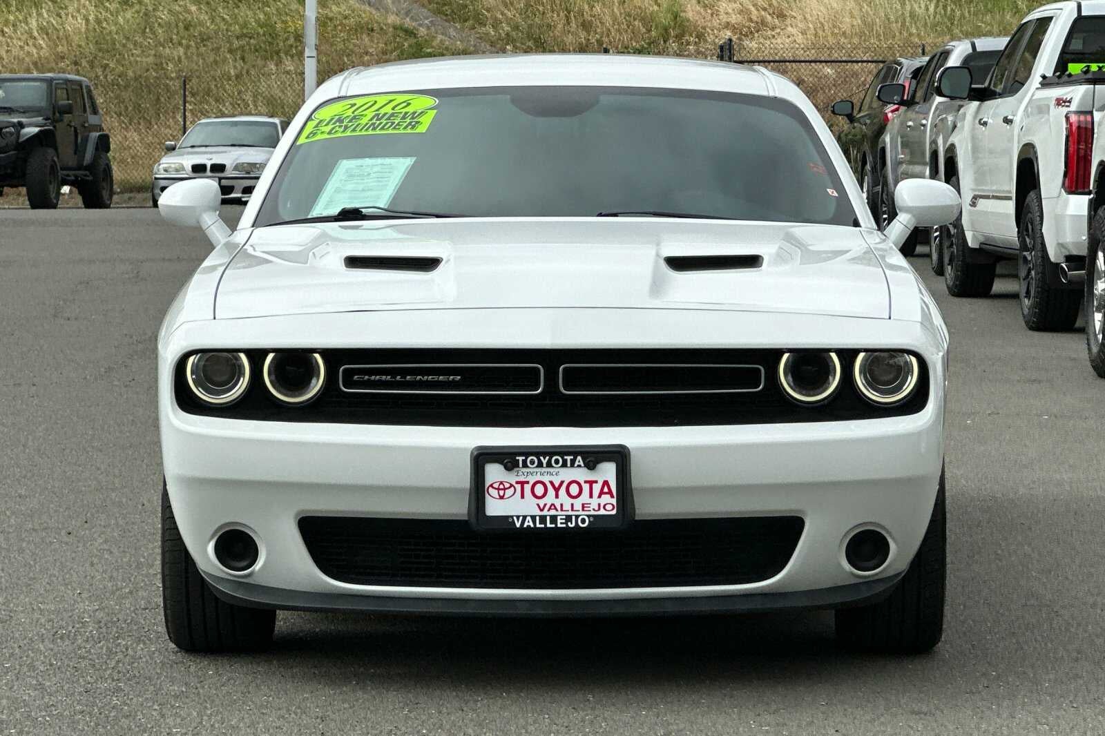 2016 Dodge Challenger SXT