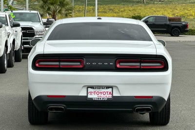 2016 Dodge Challenger SXT