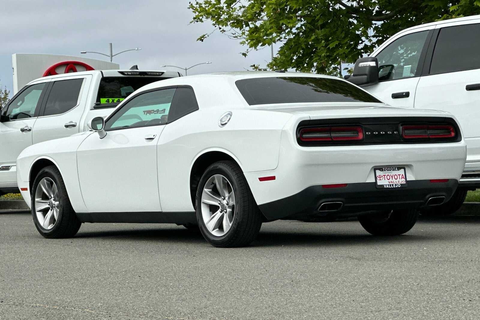 2016 Dodge Challenger SXT