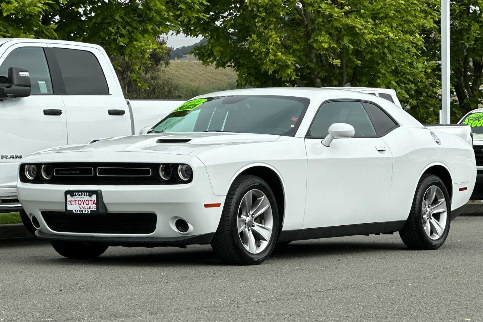 2016 Dodge Challenger SXT