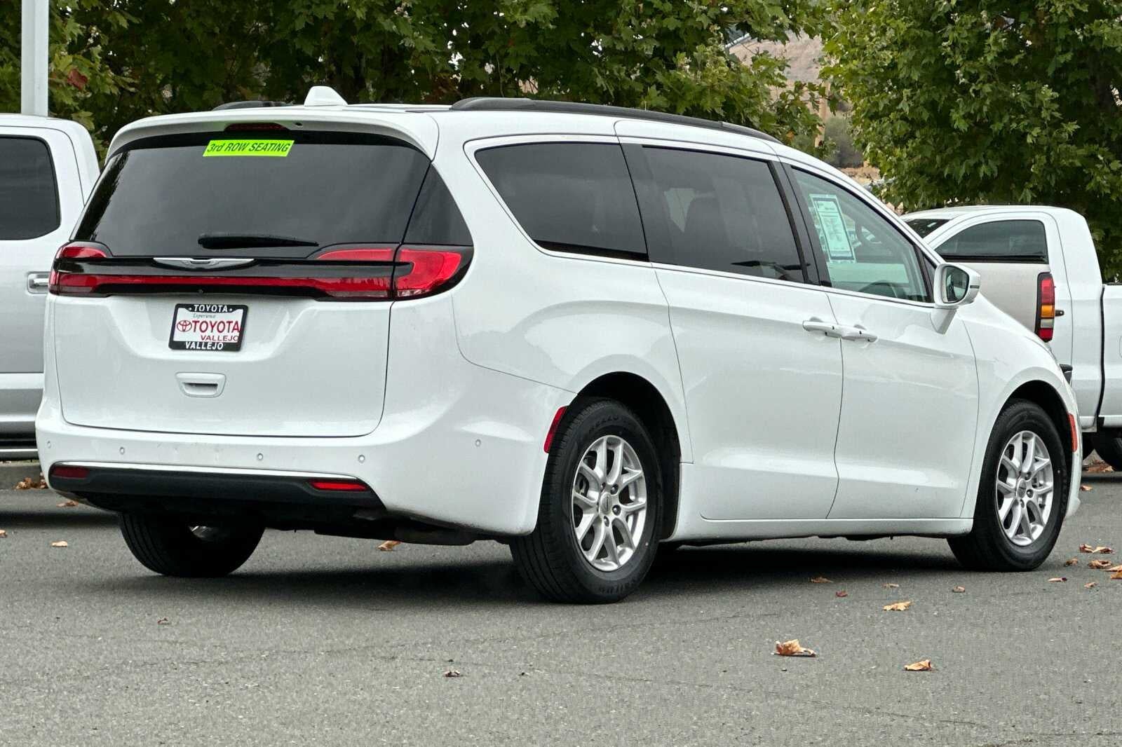 2022 Chrysler Pacifica Touring L