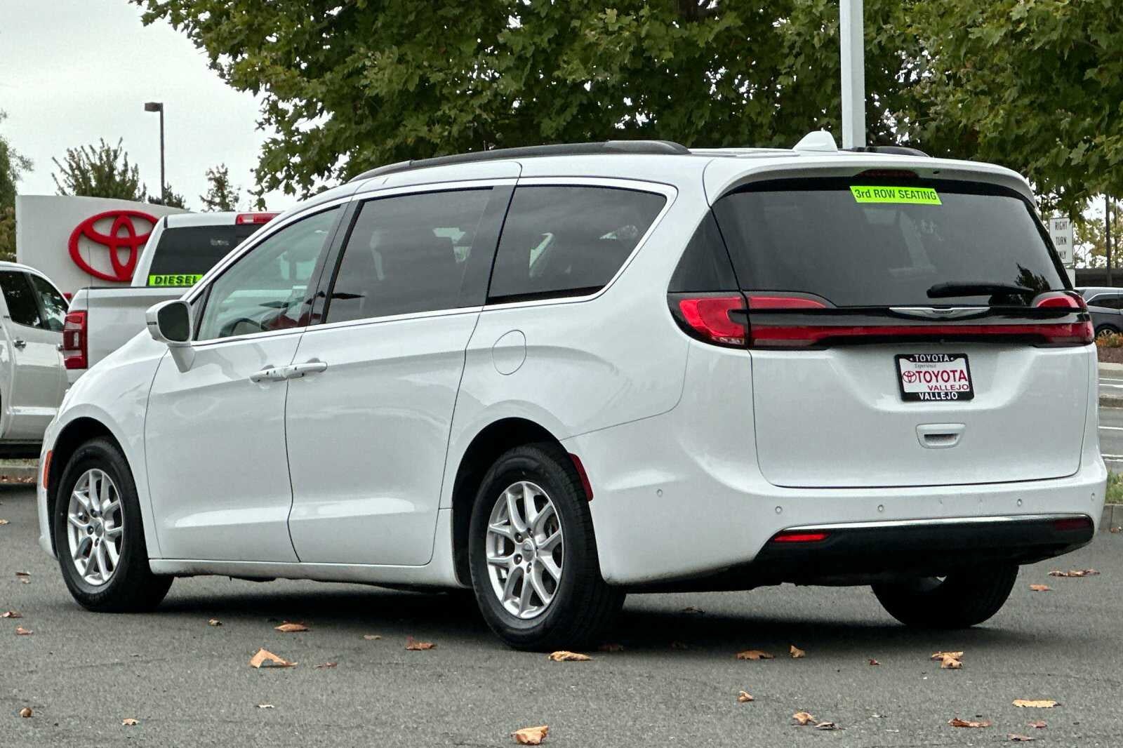 2022 Chrysler Pacifica Touring L