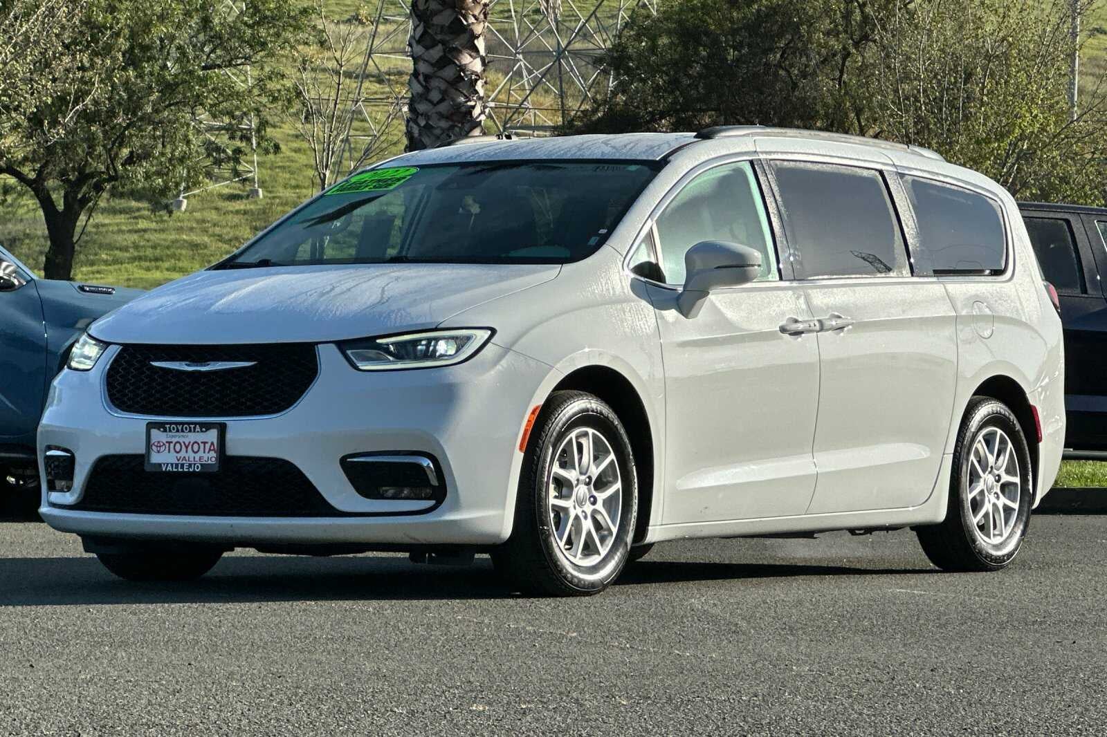2022 Chrysler Pacifica Touring L