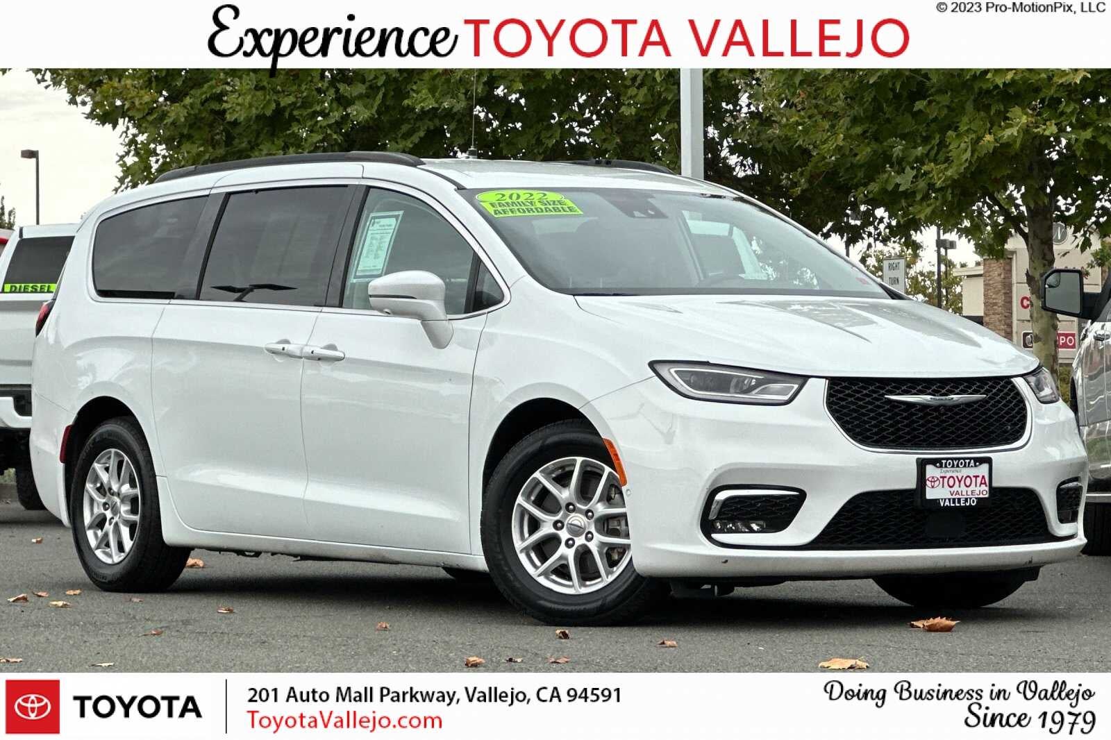 2022 Chrysler Pacifica Touring L