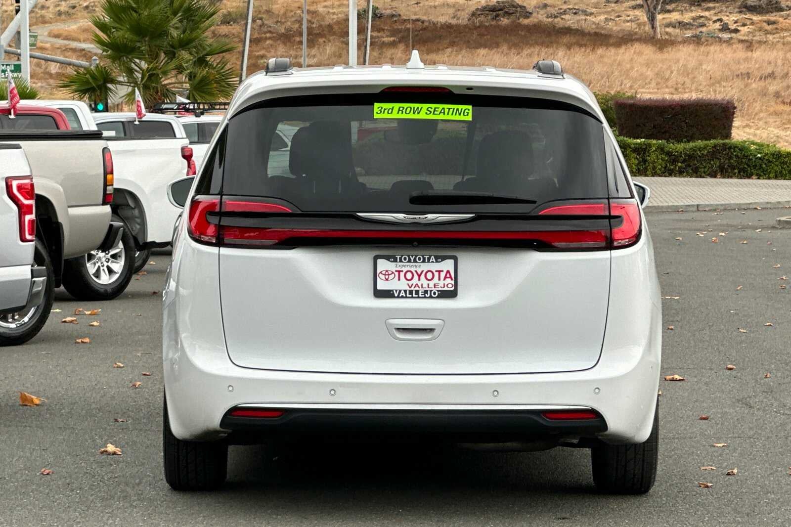 2022 Chrysler Pacifica Touring L