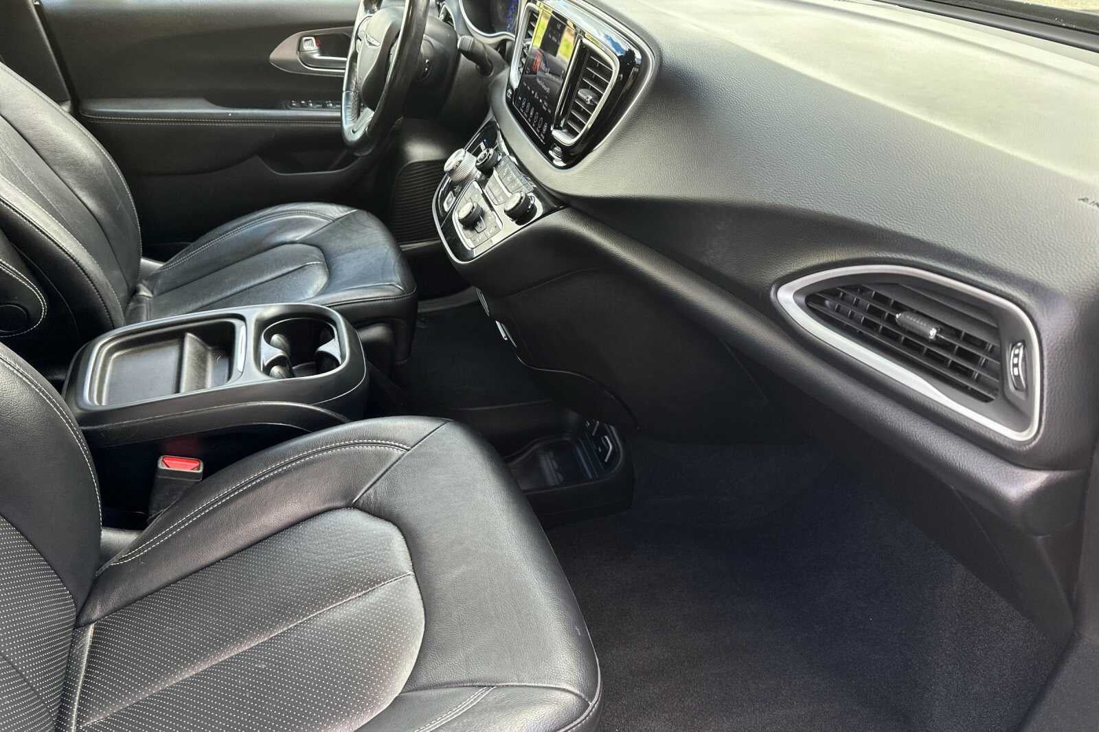 2020 Chrysler Pacifica Launch Edition