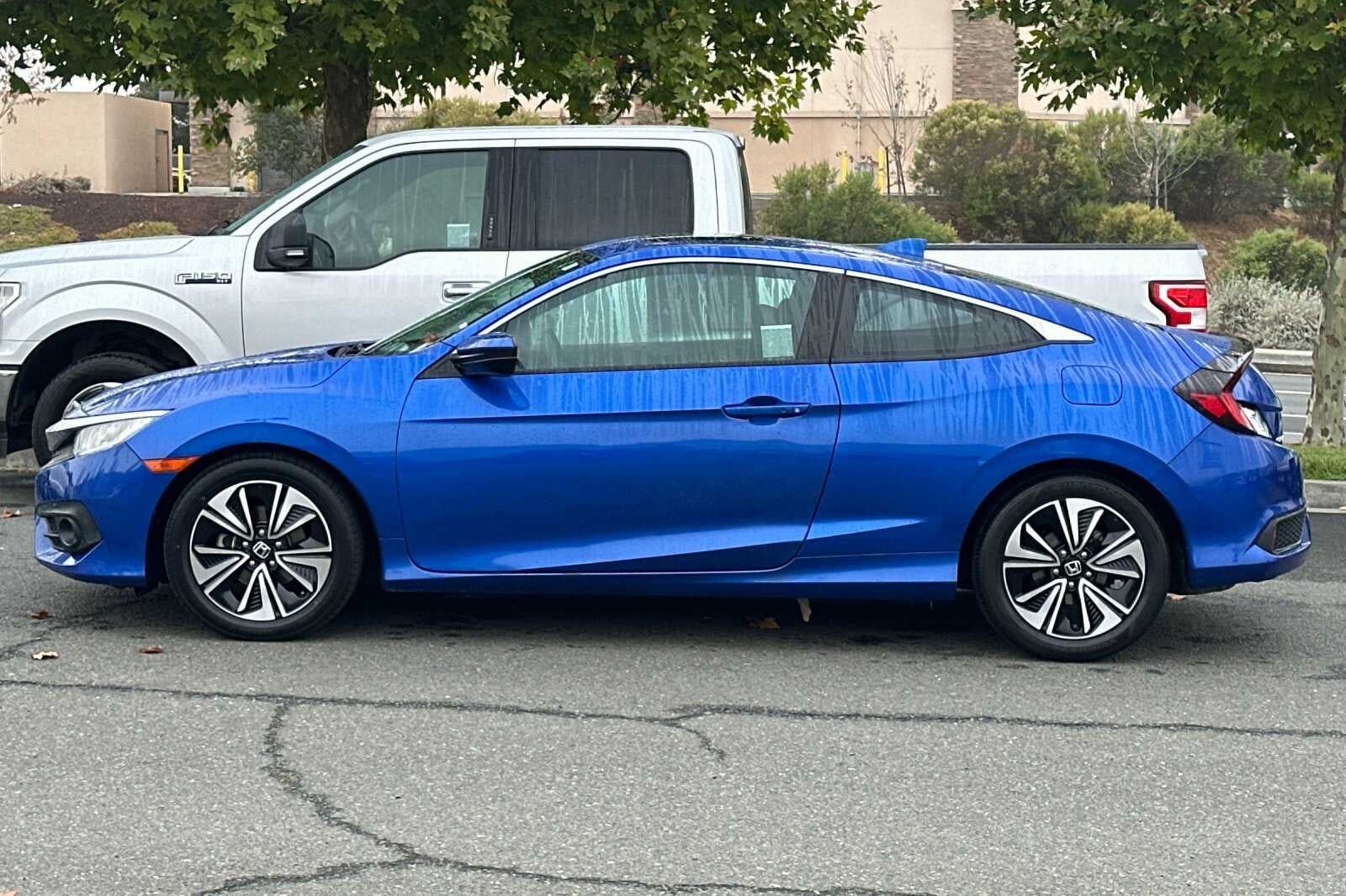 2017 Honda Civic Coupe EX-L