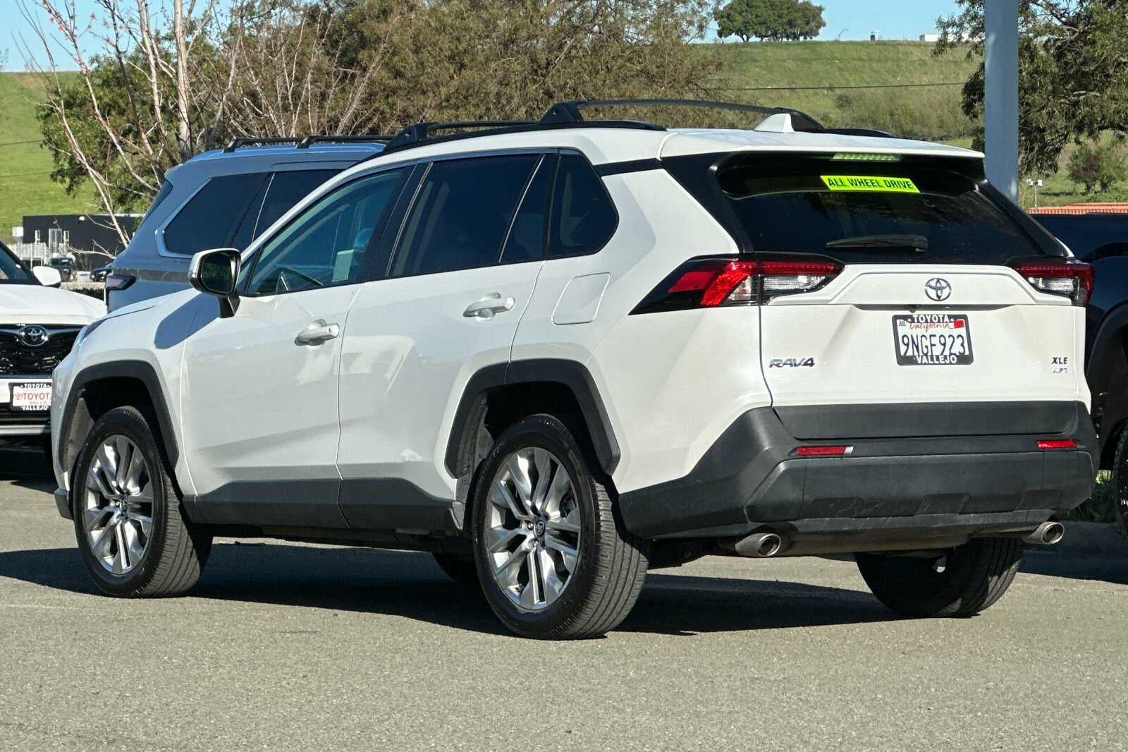 2024 Toyota RAV4 XLE Premium