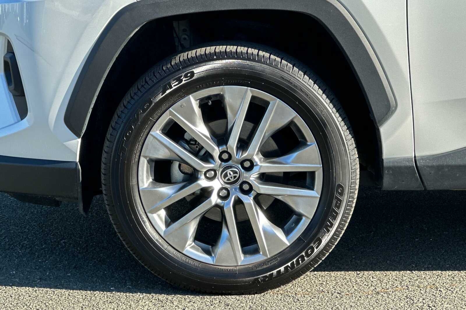 2024 Toyota RAV4 XLE Premium