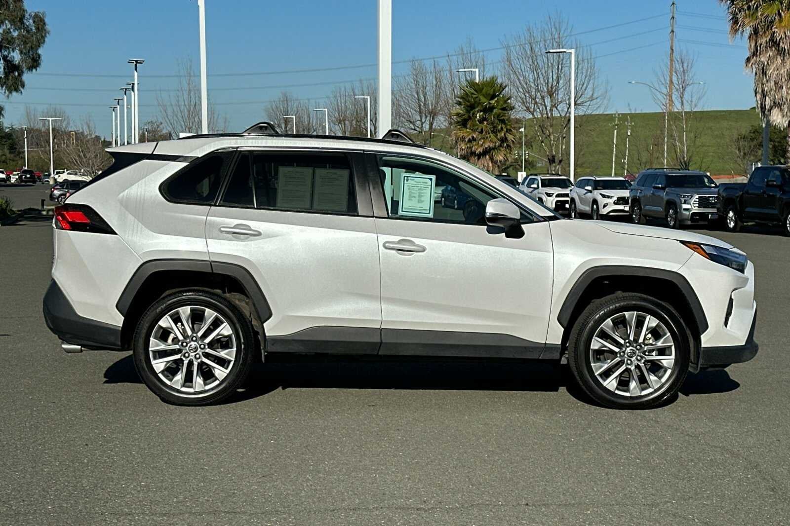 2024 Toyota RAV4 XLE Premium