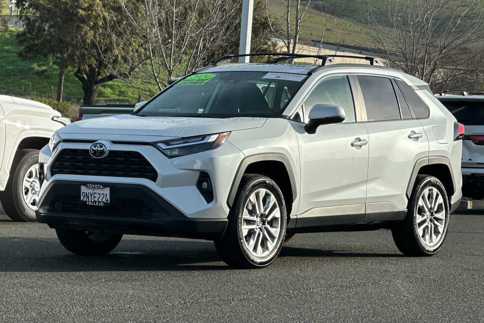 2024 Toyota RAV4 XLE Premium