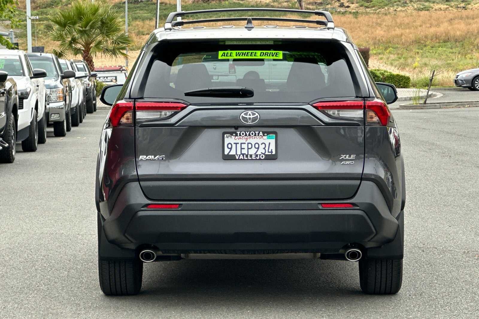 2025 Toyota RAV4 XLE Premium
