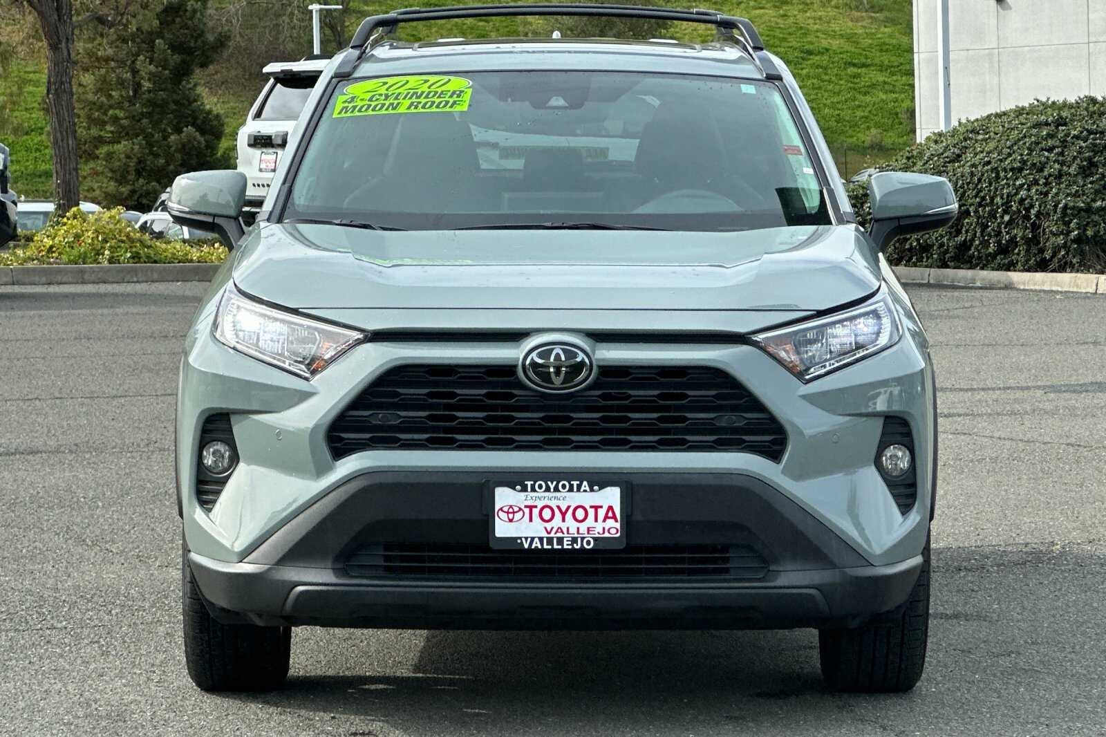 2020 Toyota RAV4 XLE Premium