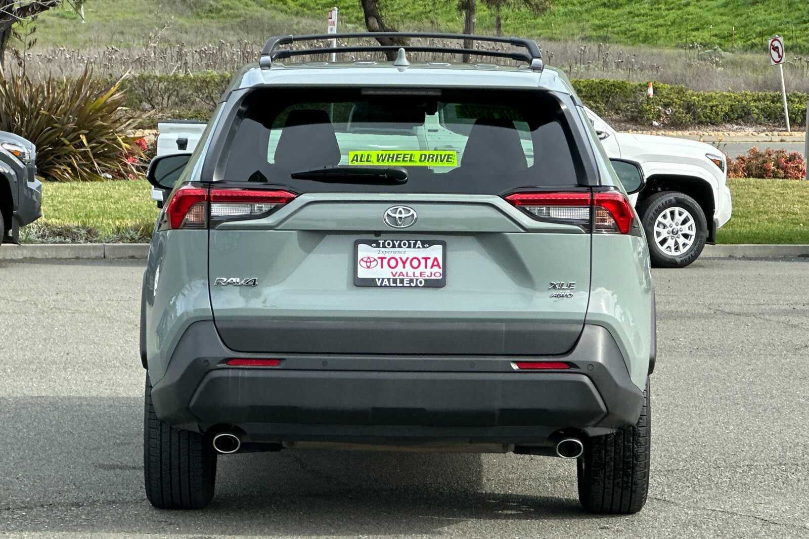 2020 Toyota RAV4 XLE Premium