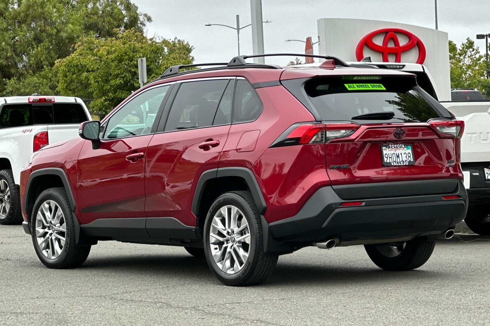 2023 Toyota RAV4 XLE Premium