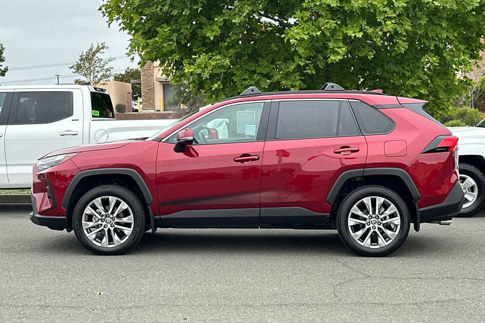 2023 Toyota RAV4 XLE Premium