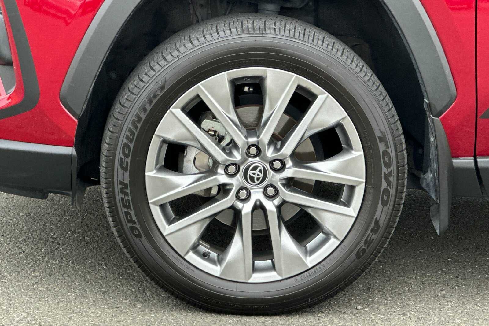 2023 Toyota RAV4 XLE Premium
