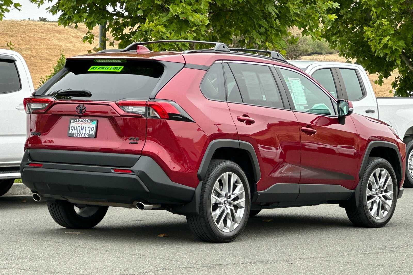 2023 Toyota RAV4 XLE Premium