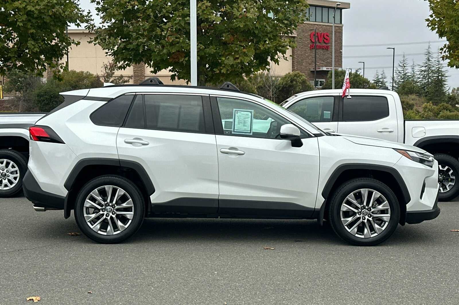 2023 Toyota RAV4 XLE Premium