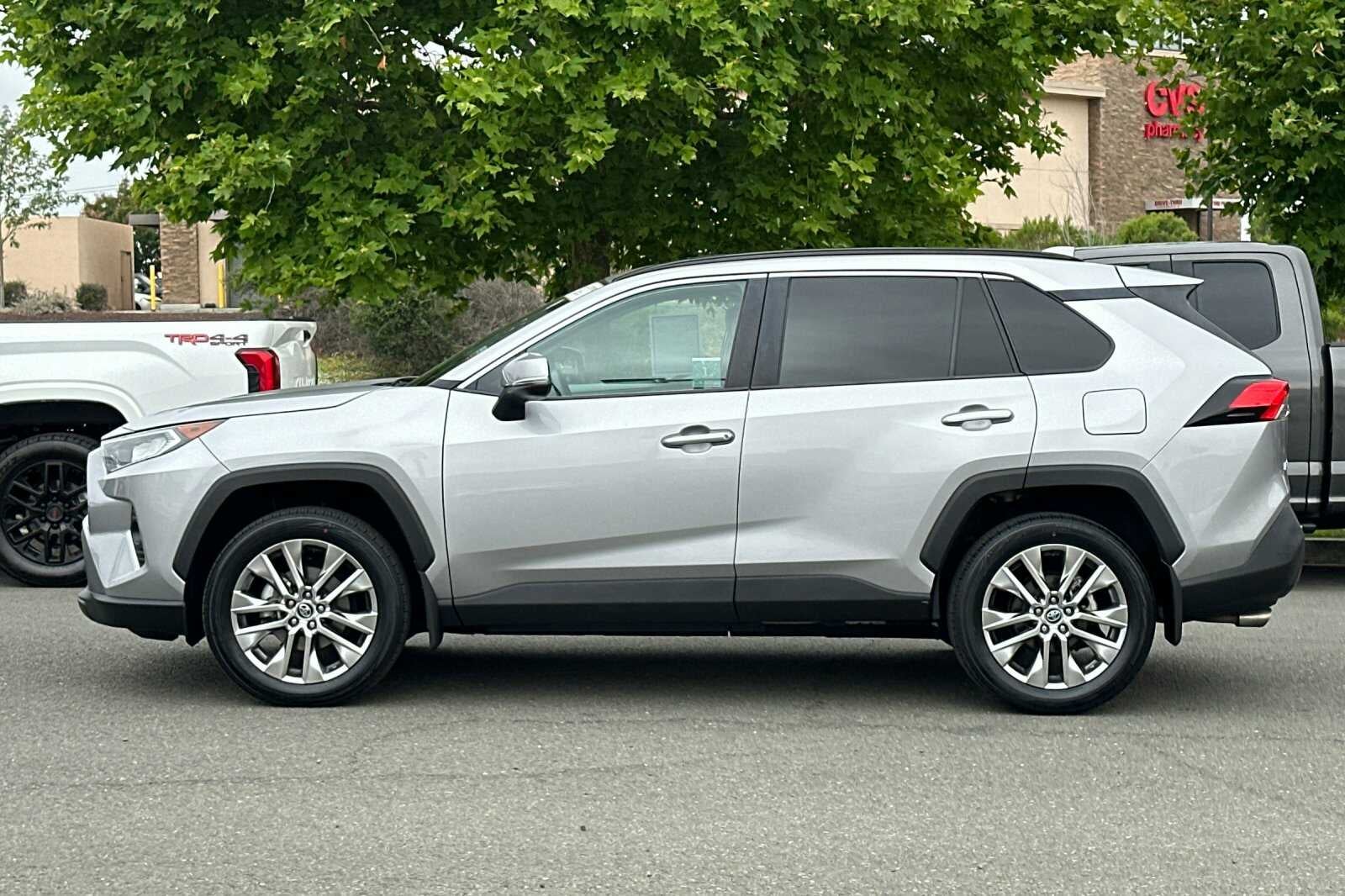 2021 Toyota RAV4 XLE Premium