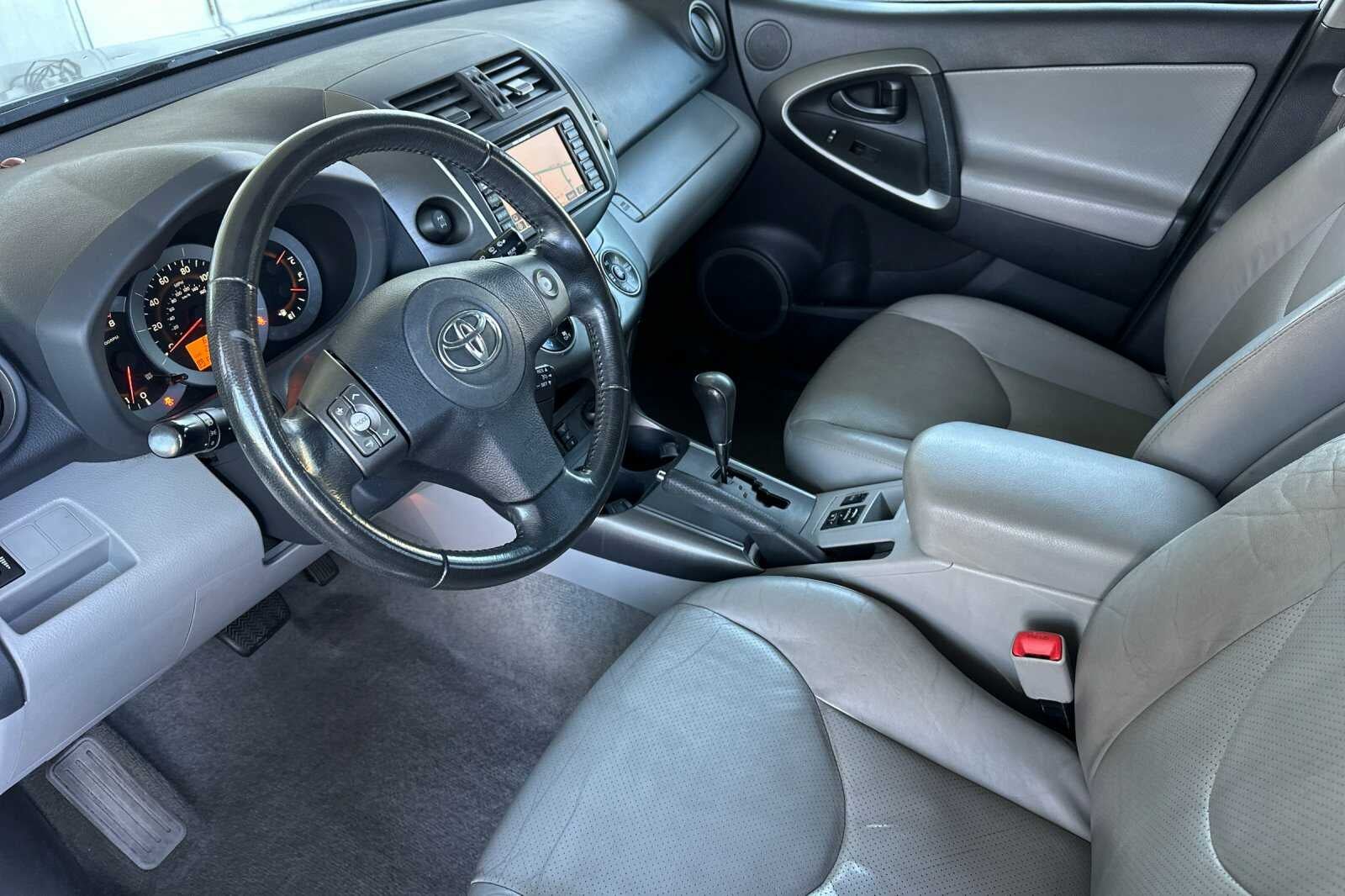2011 Toyota RAV4 Ltd