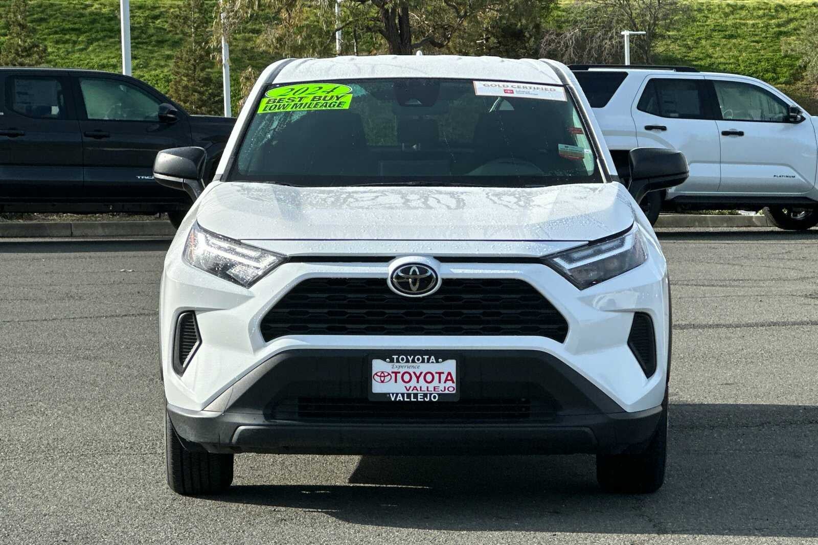 2024 Toyota RAV4 LE