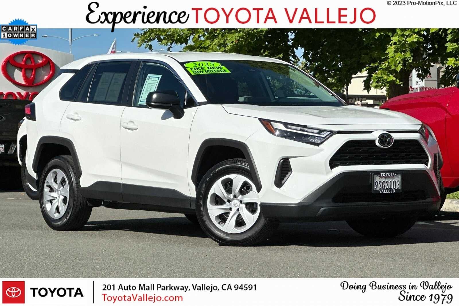 2025 Toyota RAV4 LE