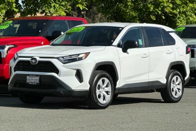 2025 Toyota RAV4 LE