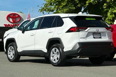 2025 Toyota RAV4 LE