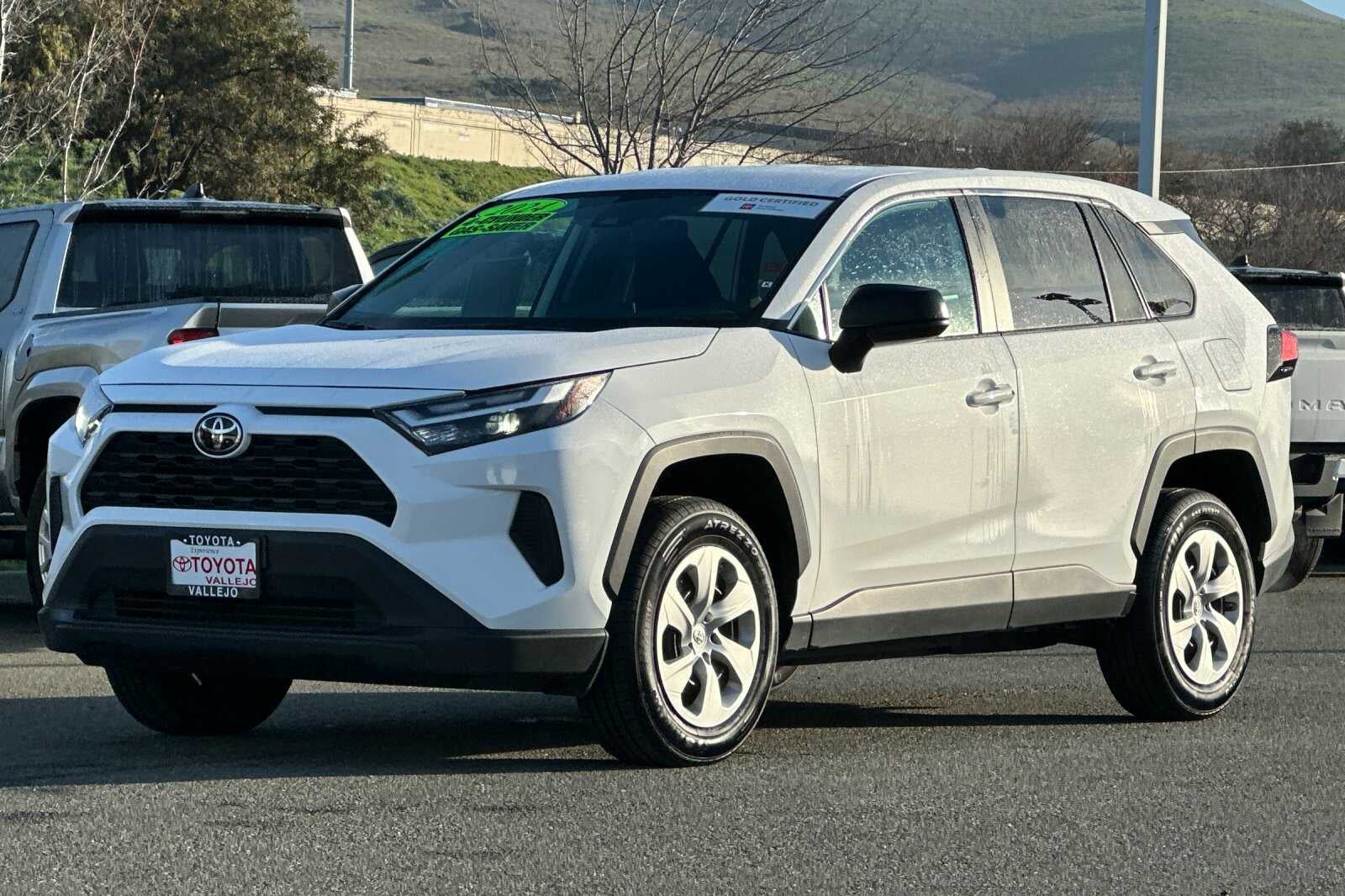 2024 Toyota RAV4 LE