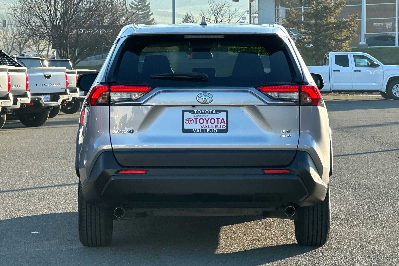 2023 Toyota RAV4 LE