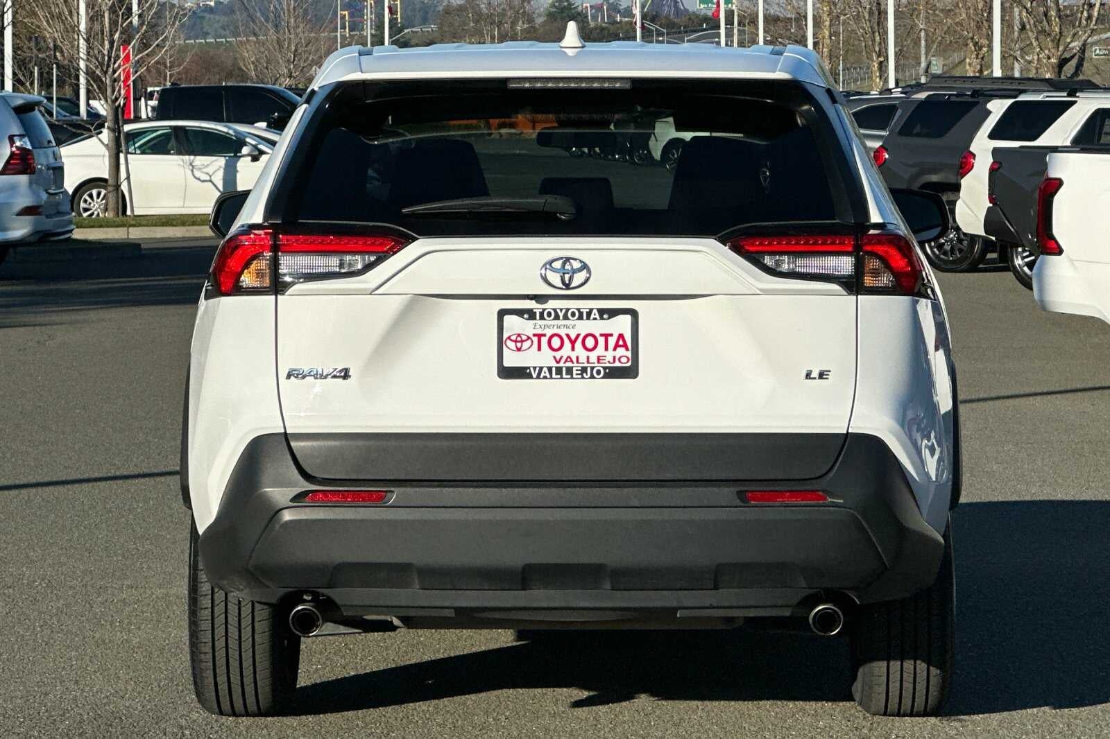 2024 Toyota RAV4 LE