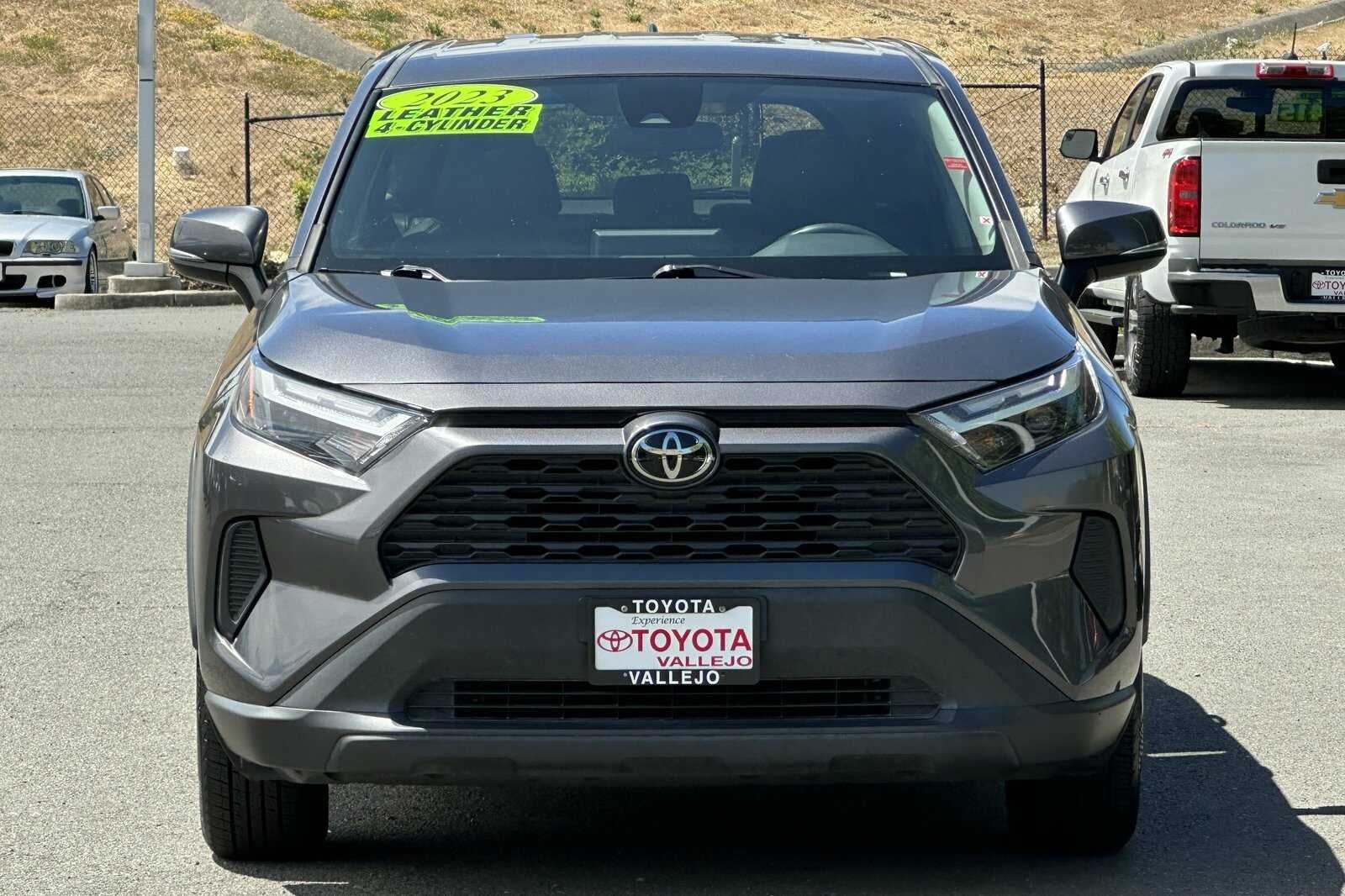 2023 Toyota RAV4 LE