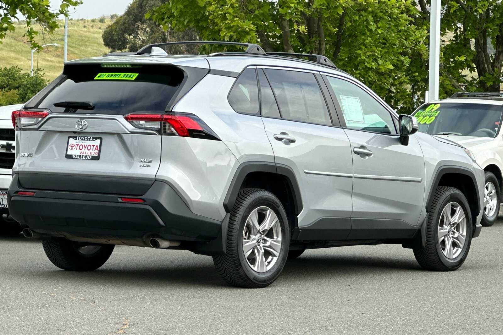 2022 Toyota RAV4 XLE