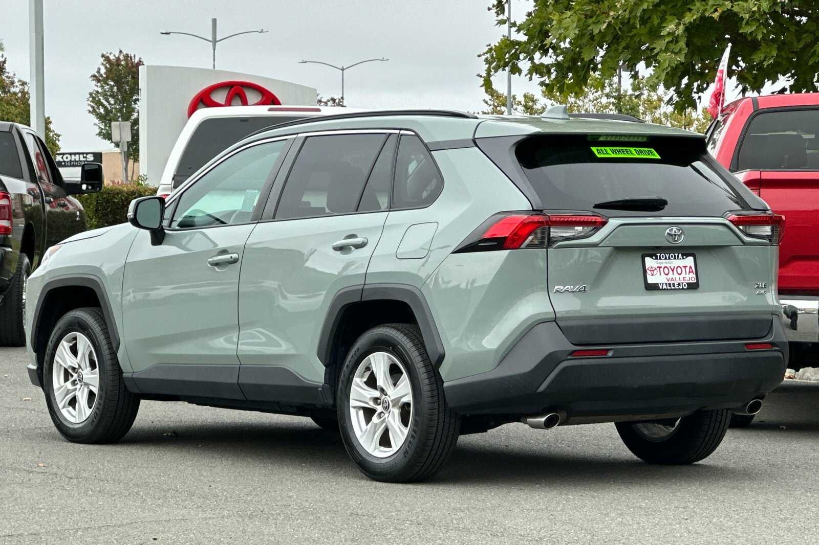 2021 Toyota RAV4 XLE 4D Sport Utility