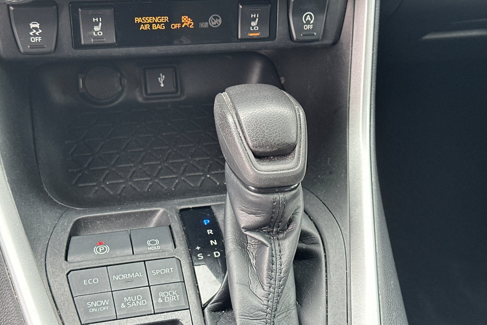 2021 Toyota RAV4 XLE 4D Sport Utility
