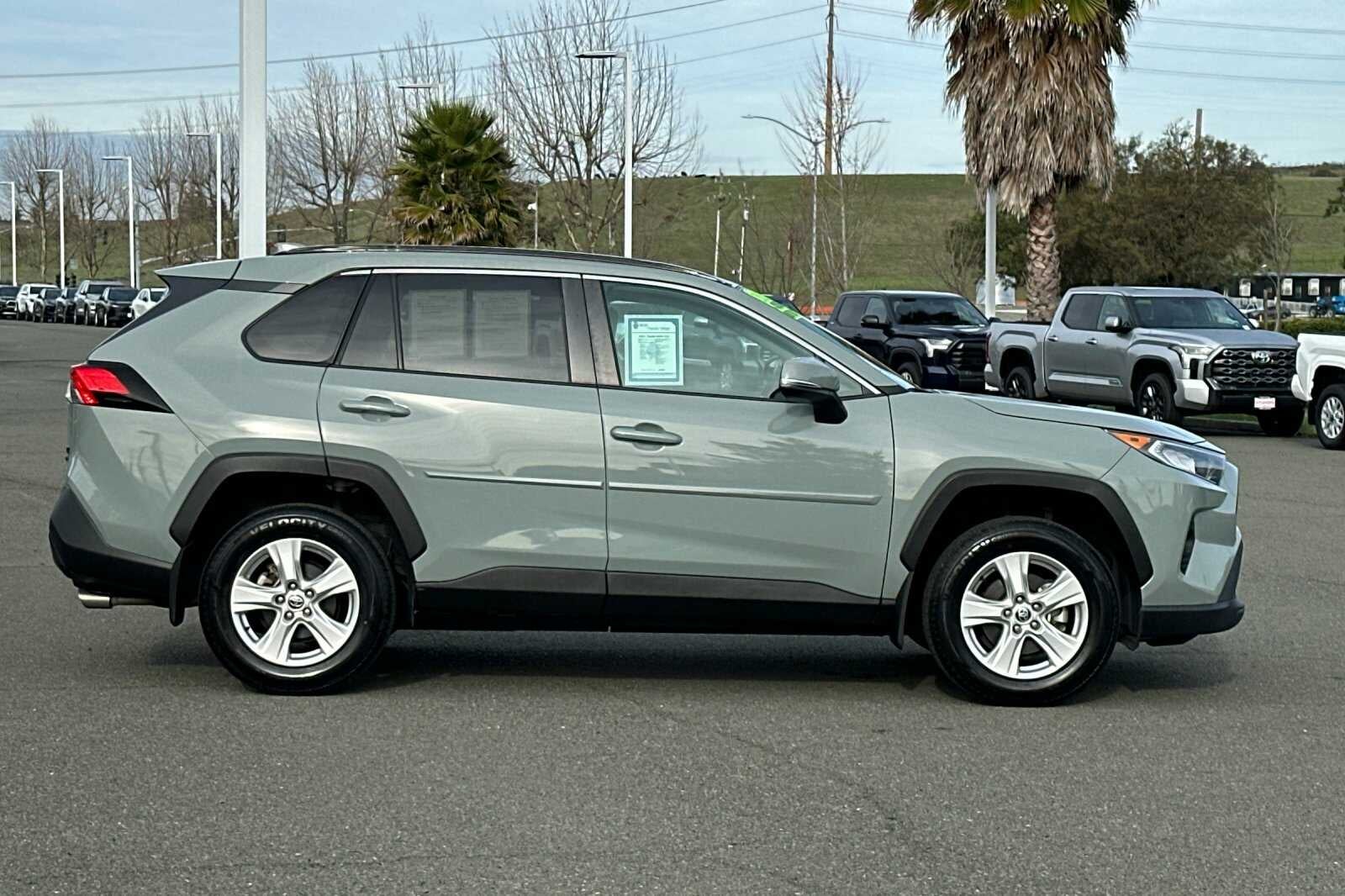 2021 Toyota RAV4 XLE
